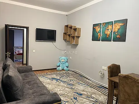 Kirayə verilir 2 otaqlı mənzil 65 m²