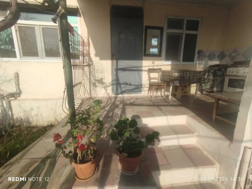 Satılır 5 otaqlı həyət evi 140 m²