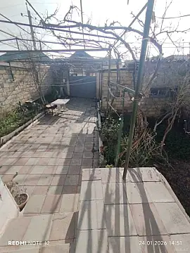 Satılır 5 otaqlı həyət evi 140 m²