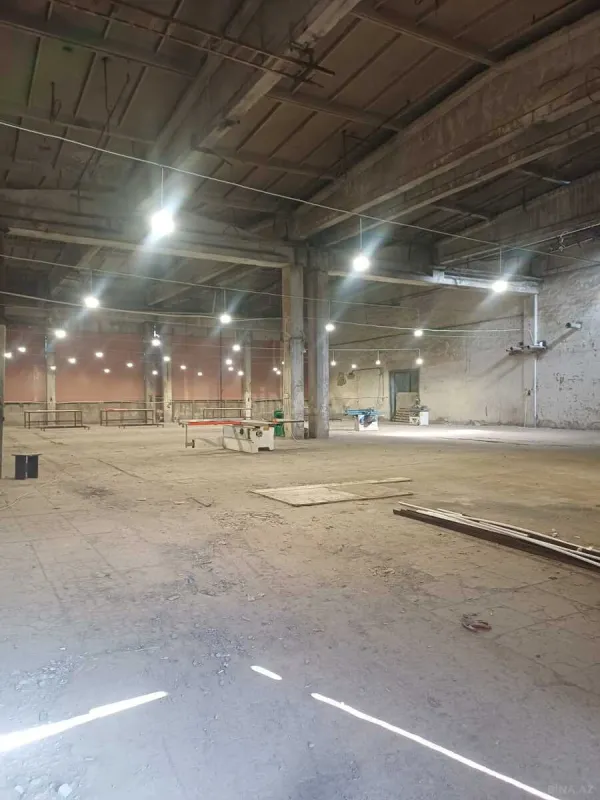 Kirayə verilir obyekt 900 m²