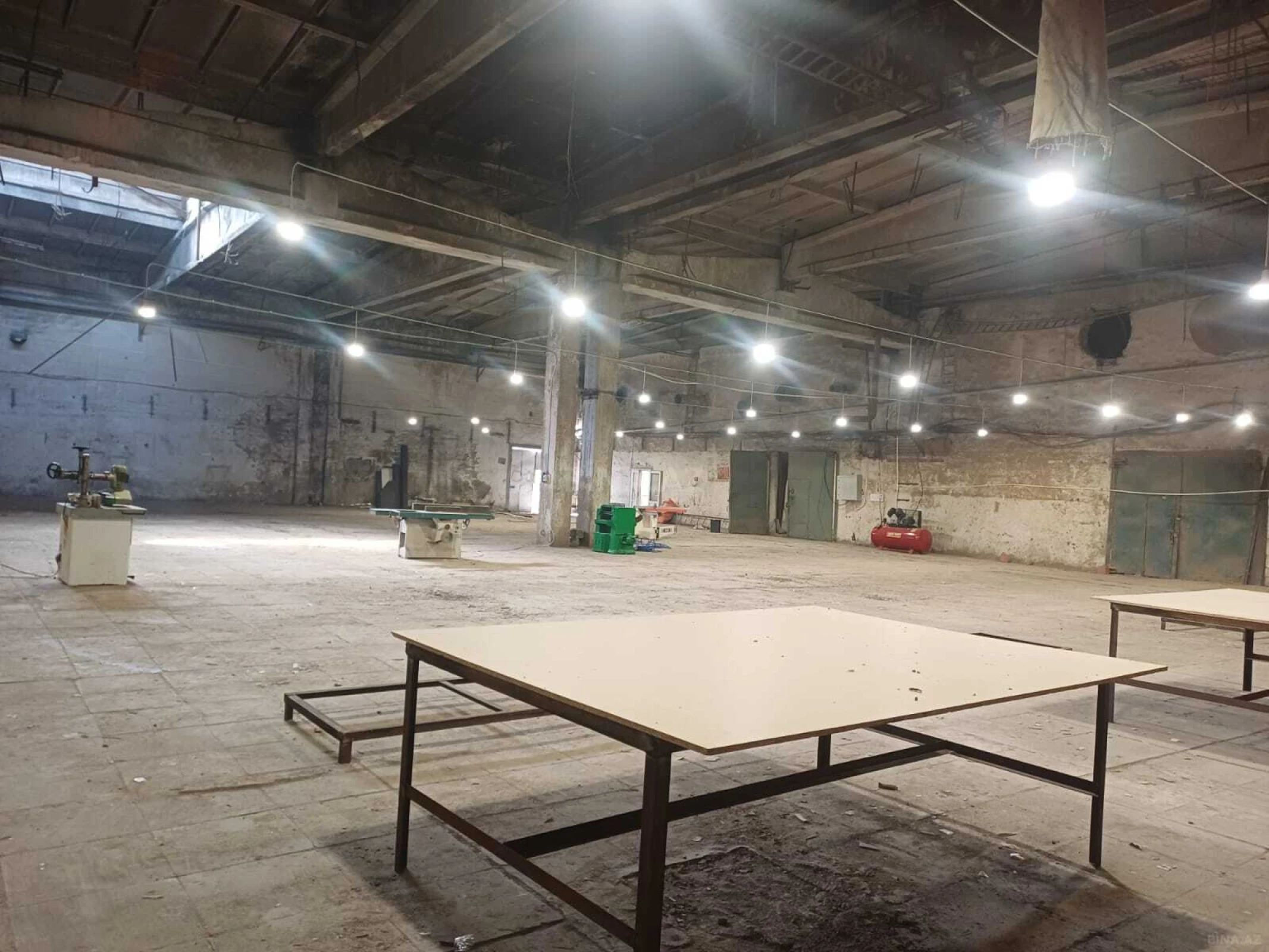 Kirayə verilir obyekt 900 m²