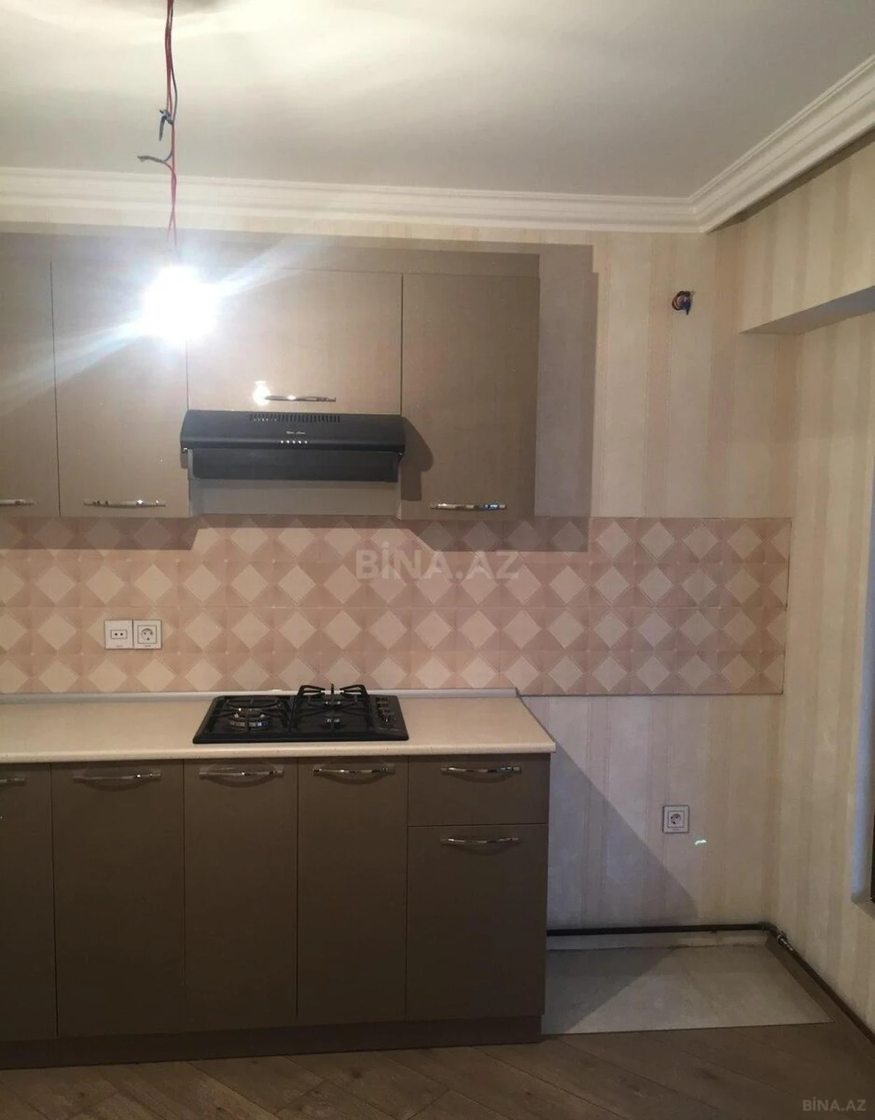 Kirayə verilir 2 otaqlı mənzil 60 m²