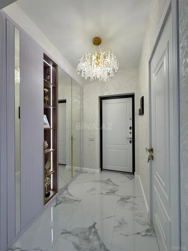 Satılır 4 otaqlı mənzil 110 m²