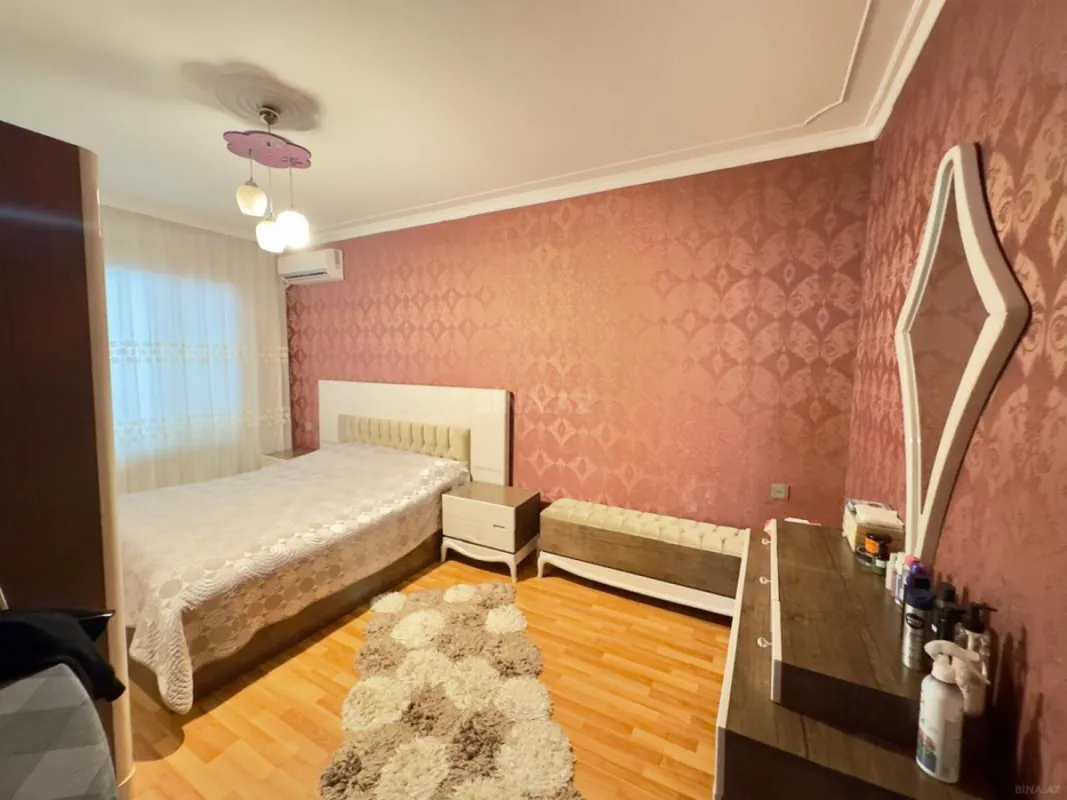 Satılır 4 otaqlı mənzil 95 m²