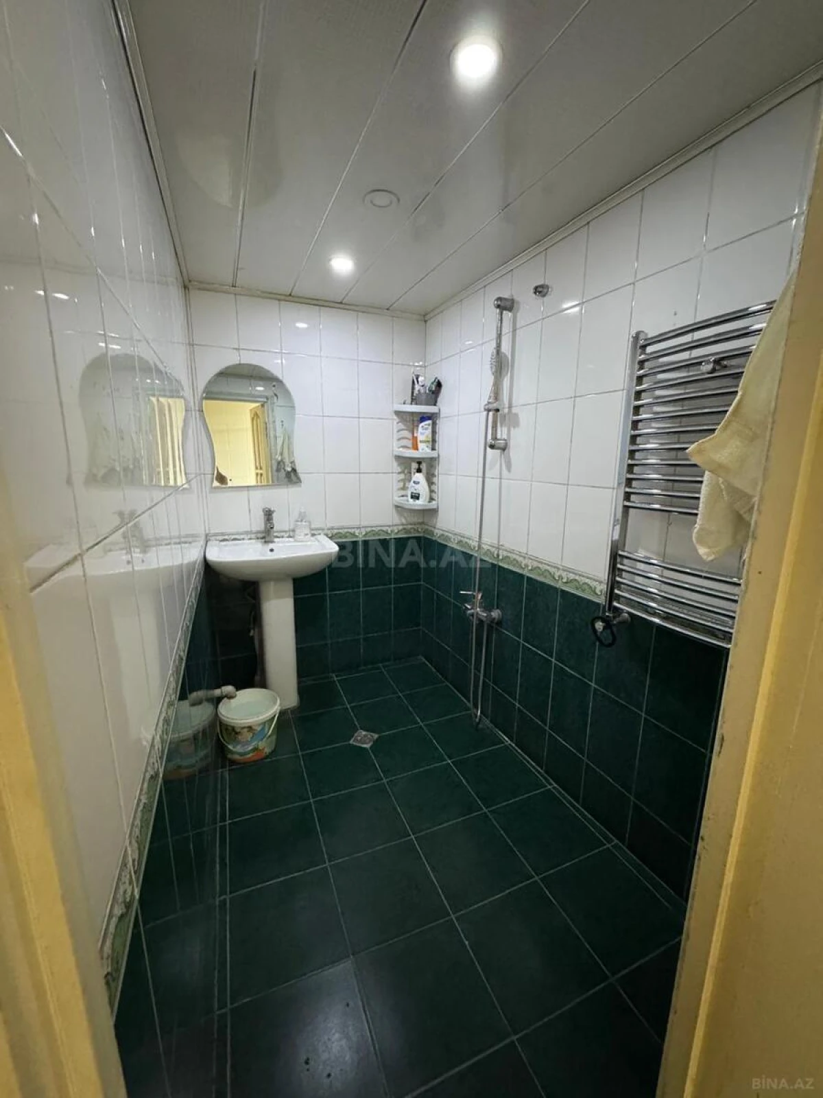 Satılır 4 otaqlı mənzil 95 m²