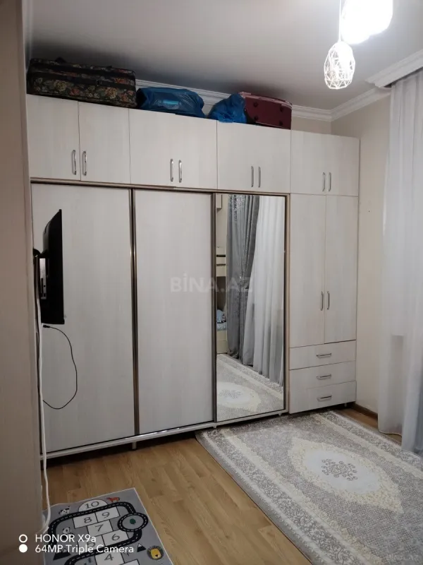 Satılır 2 otaqlı mənzil 63 m²