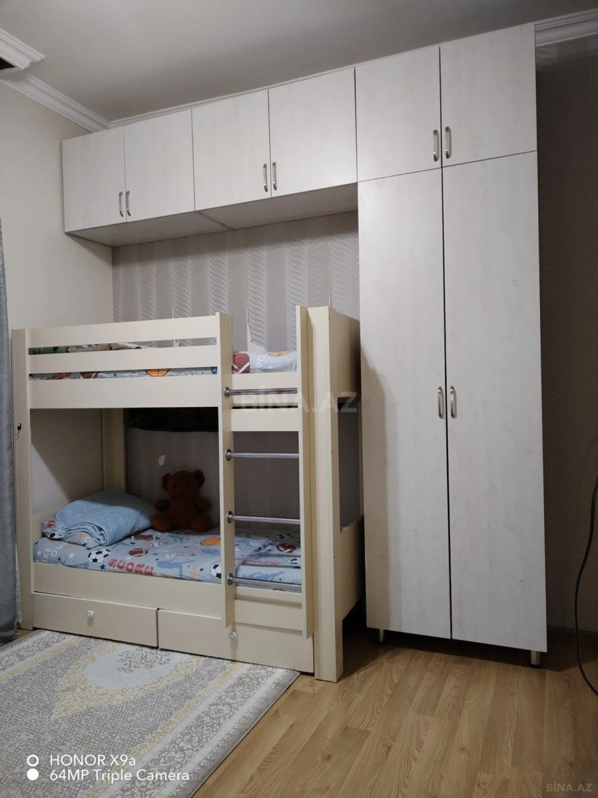 Satılır 2 otaqlı mənzil 63 m²