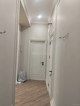 Satılır 4 otaqlı mənzil 148 m²