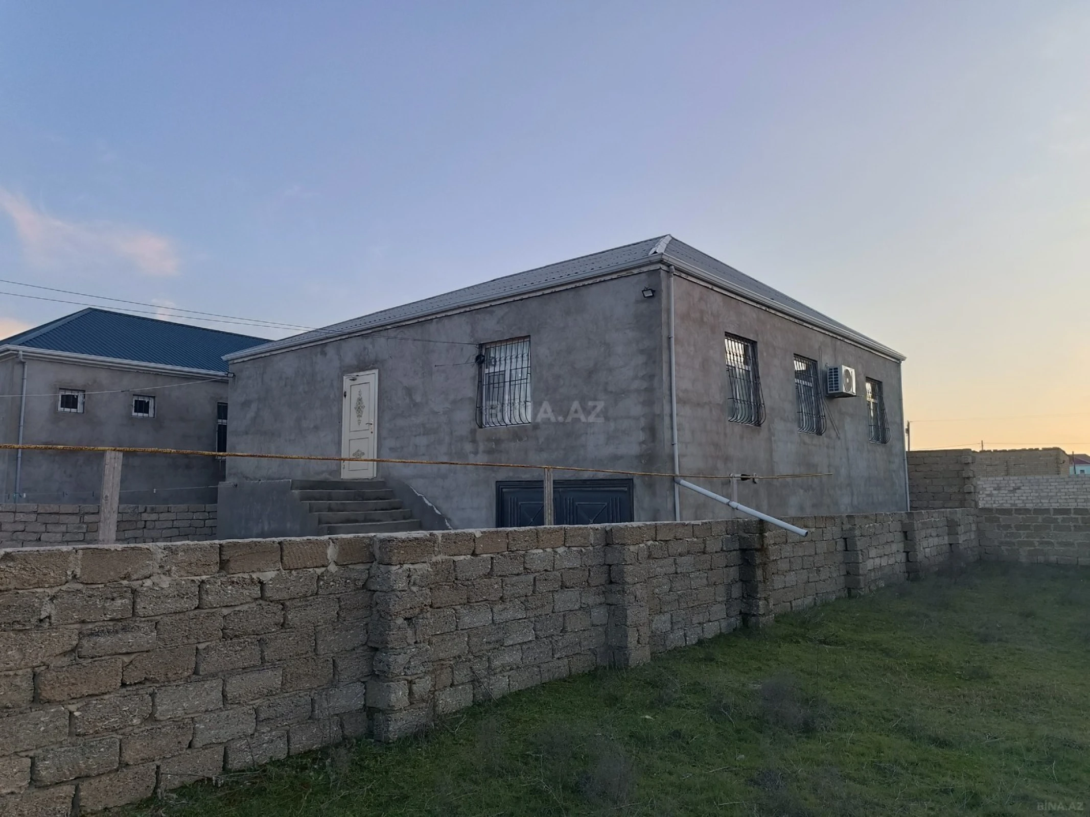 Satılır 3 otaqlı həyət evi 138 m²