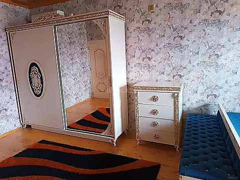 Satılır 3 otaqlı həyət evi 138 m²