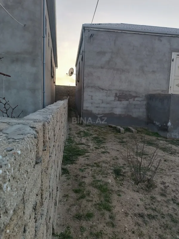 Satılır 3 otaqlı həyət evi 138 m²