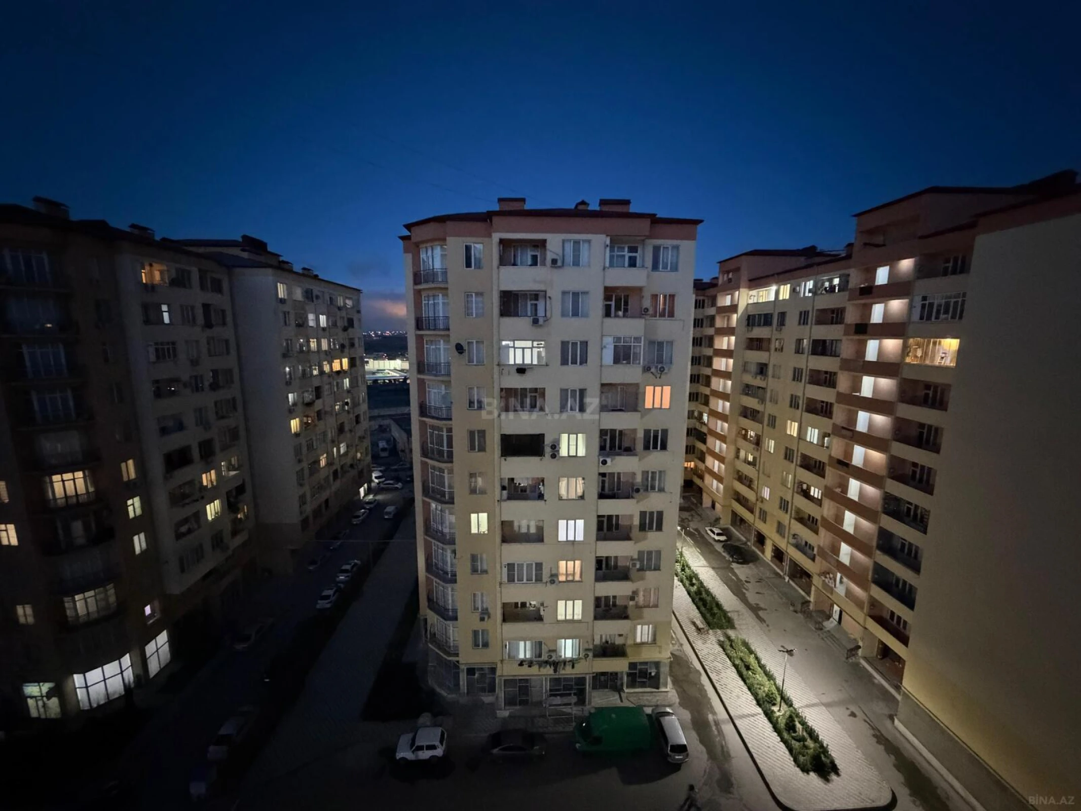 Satılır 2 otaqlı mənzil 62 m²
