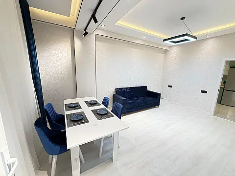 Satılır 2 otaqlı mənzil 62 m²