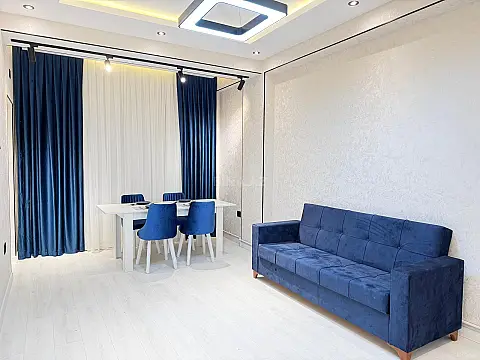 Satılır 2 otaqlı mənzil 62 m²