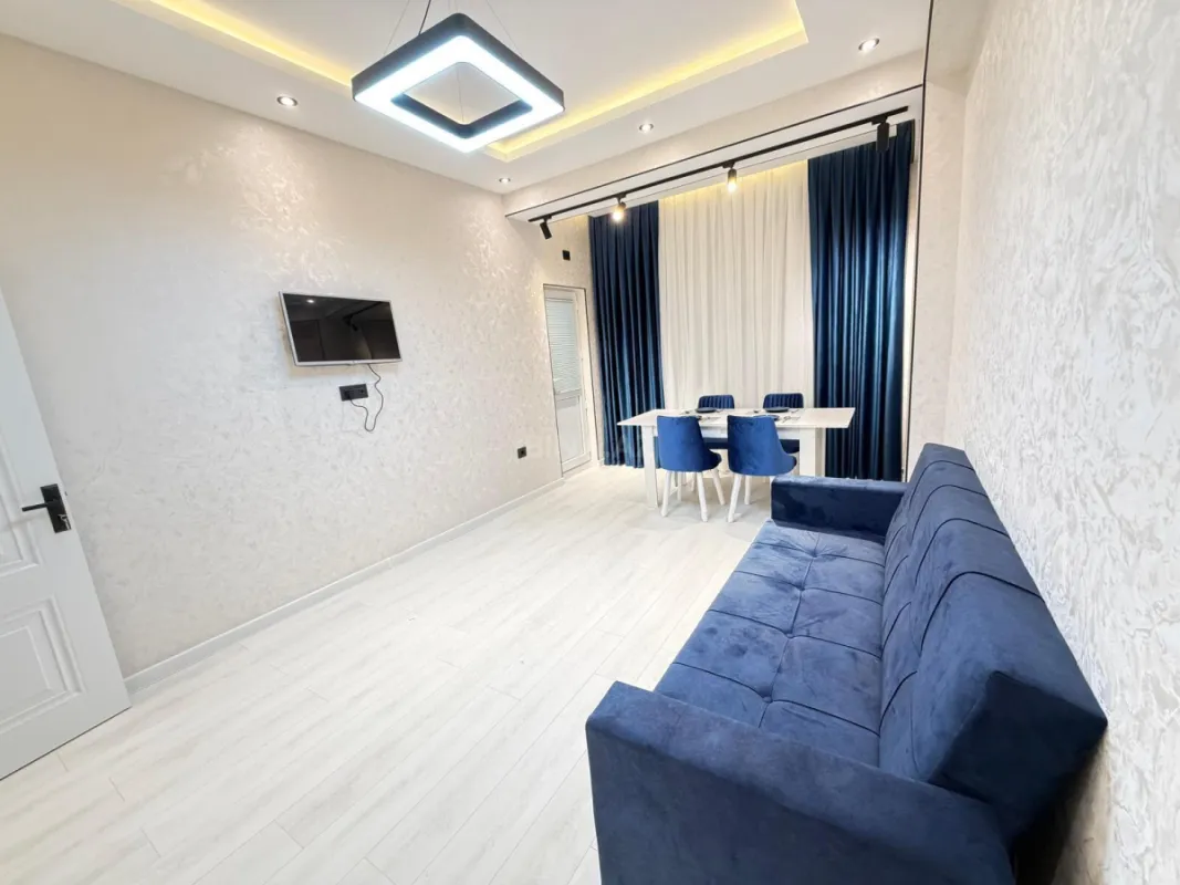 Satılır 2 otaqlı mənzil 62 m²