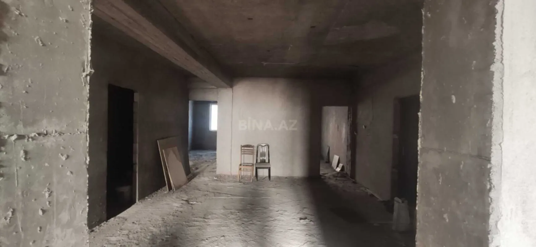 Satılır 3 otaqlı mənzil 146 m²