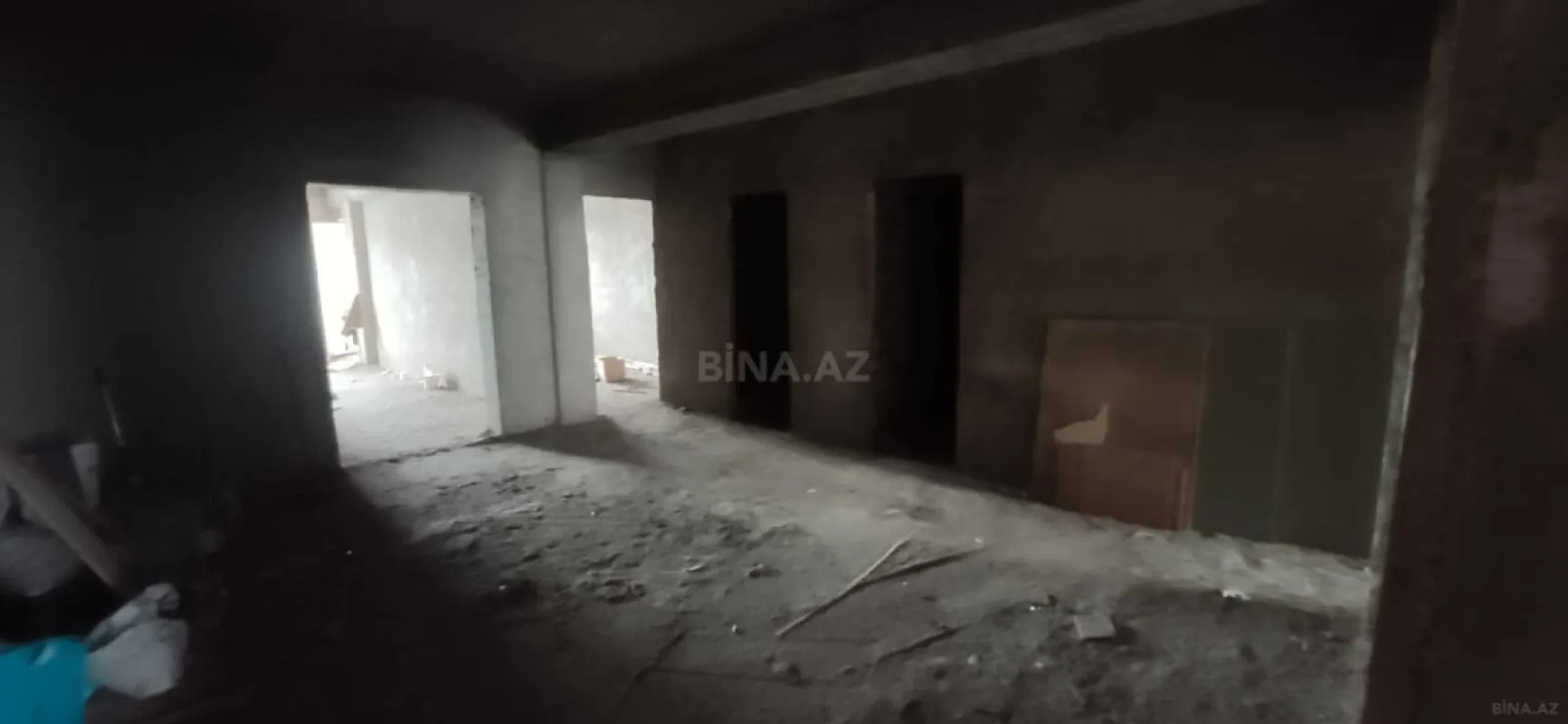 Satılır 3 otaqlı mənzil 146 m²