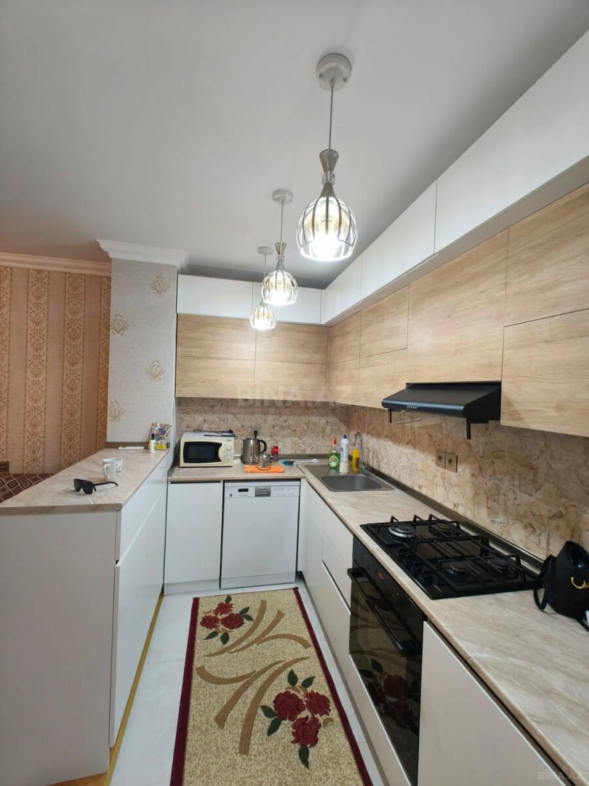 Kirayə verilir 2 otaqlı mənzil 65 m²