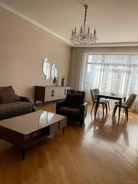 Kirayə verilir 2 otaqlı mənzil 110 m²