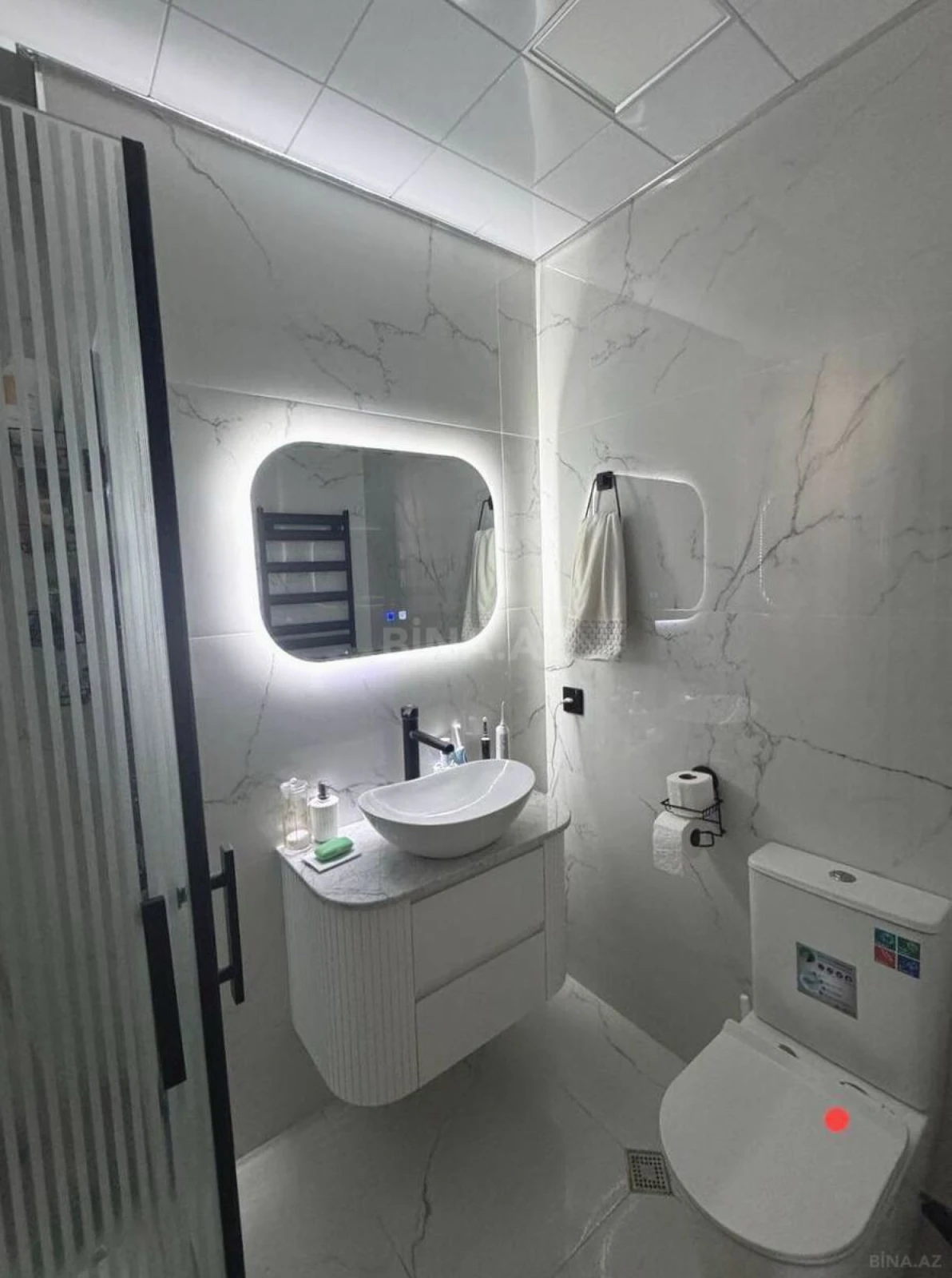 Satılır 2 otaqlı mənzil 92 m²