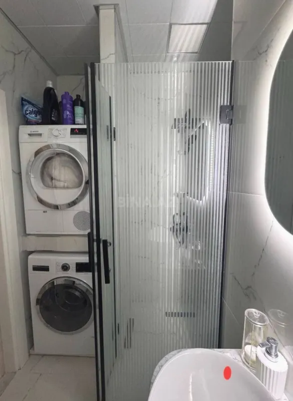 Satılır 2 otaqlı mənzil 92 m²