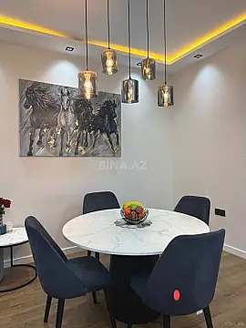 Satılır 2 otaqlı mənzil 92 m²