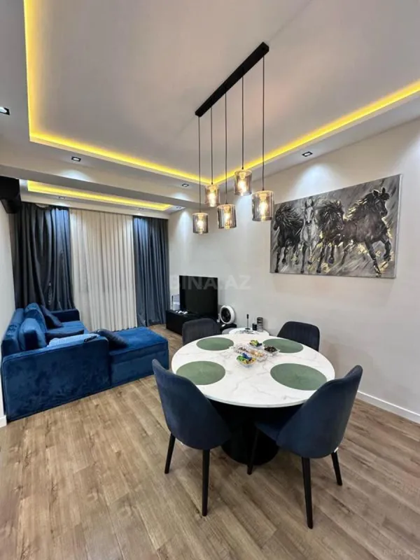 Satılır 2 otaqlı mənzil 92 m²