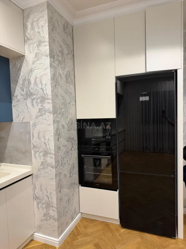 Kirayə verilir 2 otaqlı mənzil 92 m²