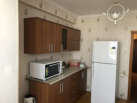 Satılır 1 otaqlı mənzil 42 m²