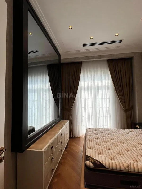 Kirayə verilir 3 otaqlı mənzil 115 m²