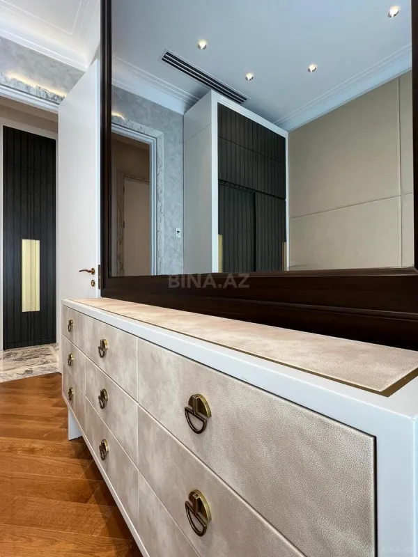 Kirayə verilir 3 otaqlı mənzil 115 m²