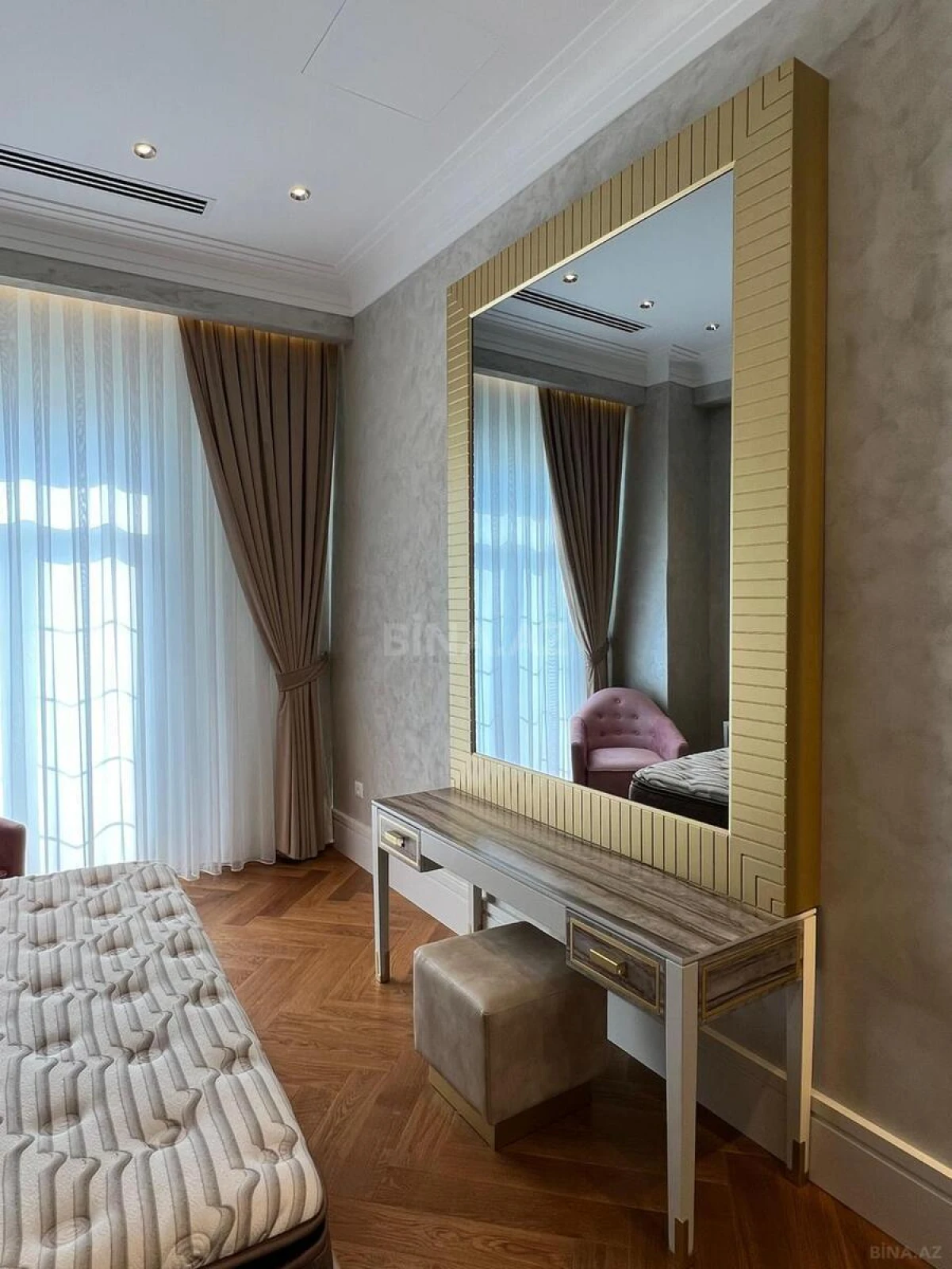 Kirayə verilir 3 otaqlı mənzil 115 m²