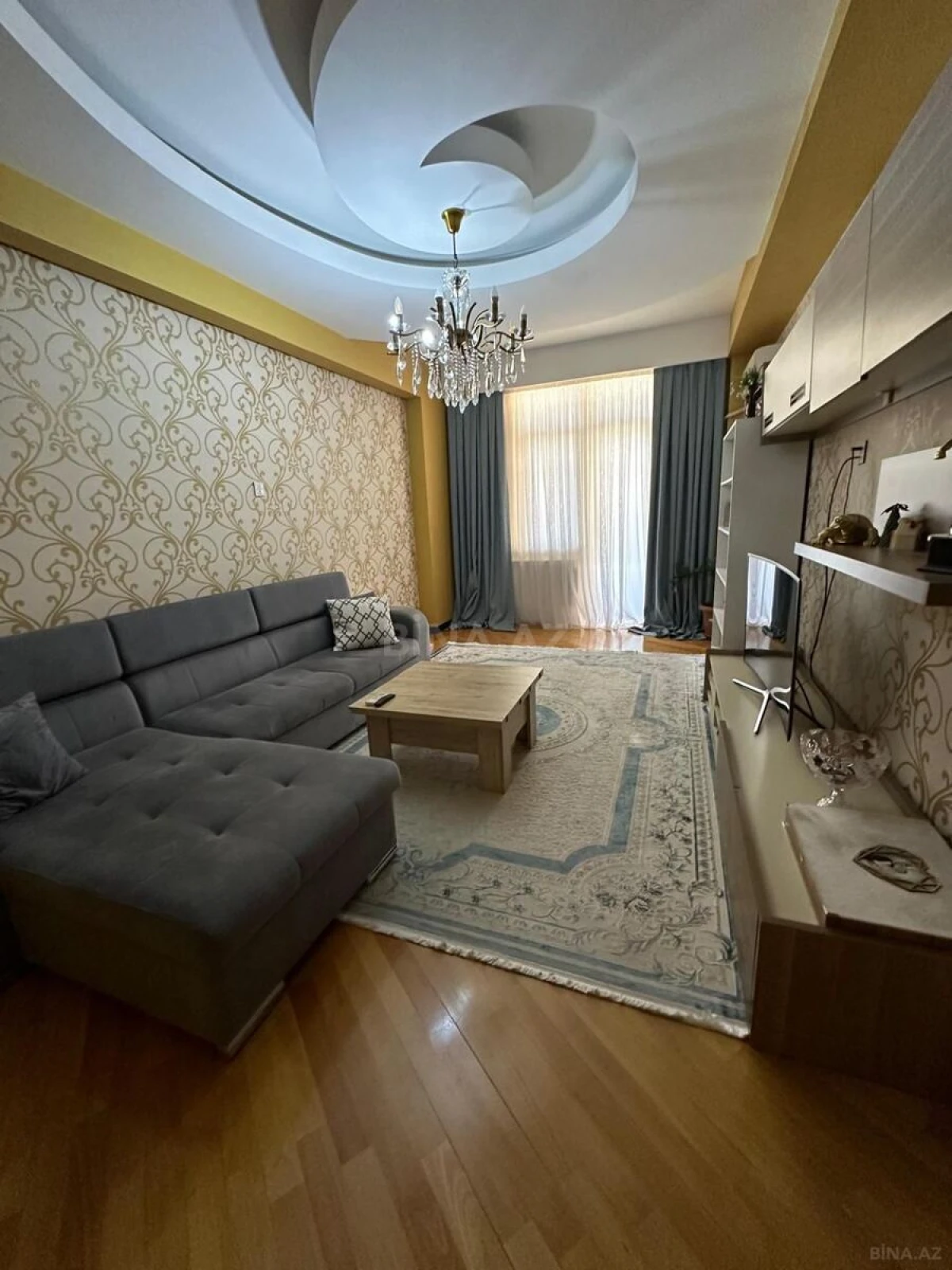 Satılır 2 otaqlı mənzil 87 m²