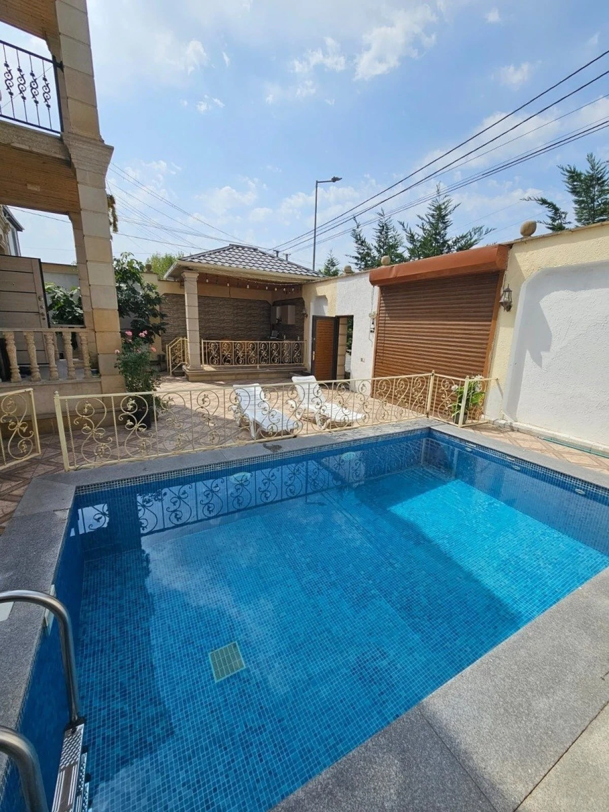 Kirayə verilir 5 otaqlı həyət evi 130 m²