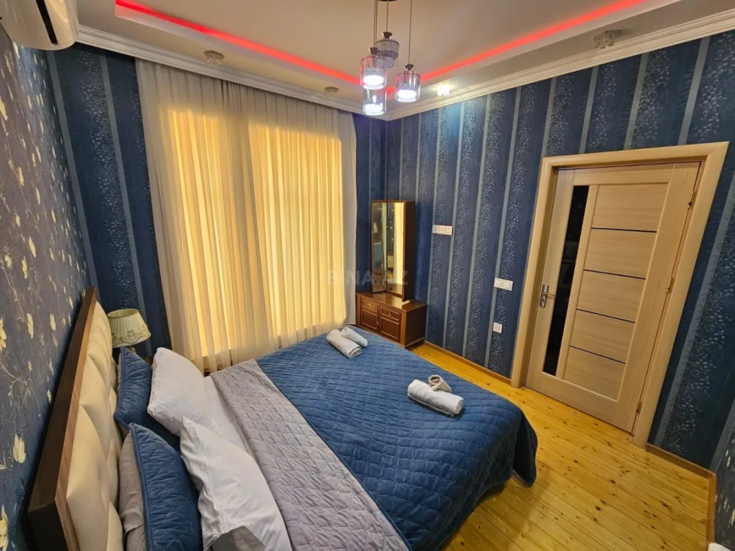 Kirayə verilir 5 otaqlı həyət evi 130 m²