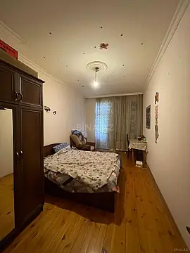 Satılır 2 otaqlı mənzil 71 m²