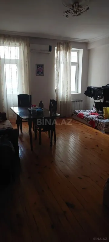 Satılır 2 otaqlı mənzil 71 m²