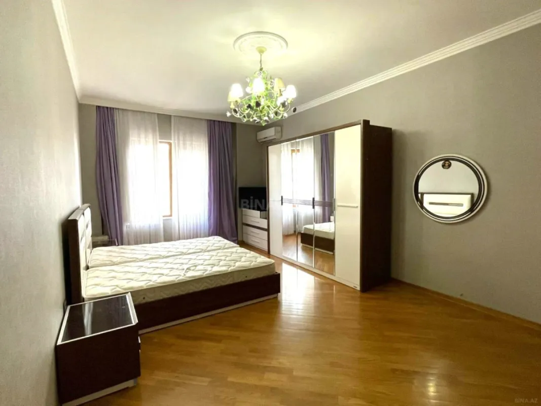 Kirayə verilir 3 otaqlı mənzil 130 m²