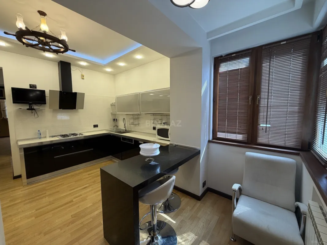 Satılır 3 otaqlı mənzil 90 m²