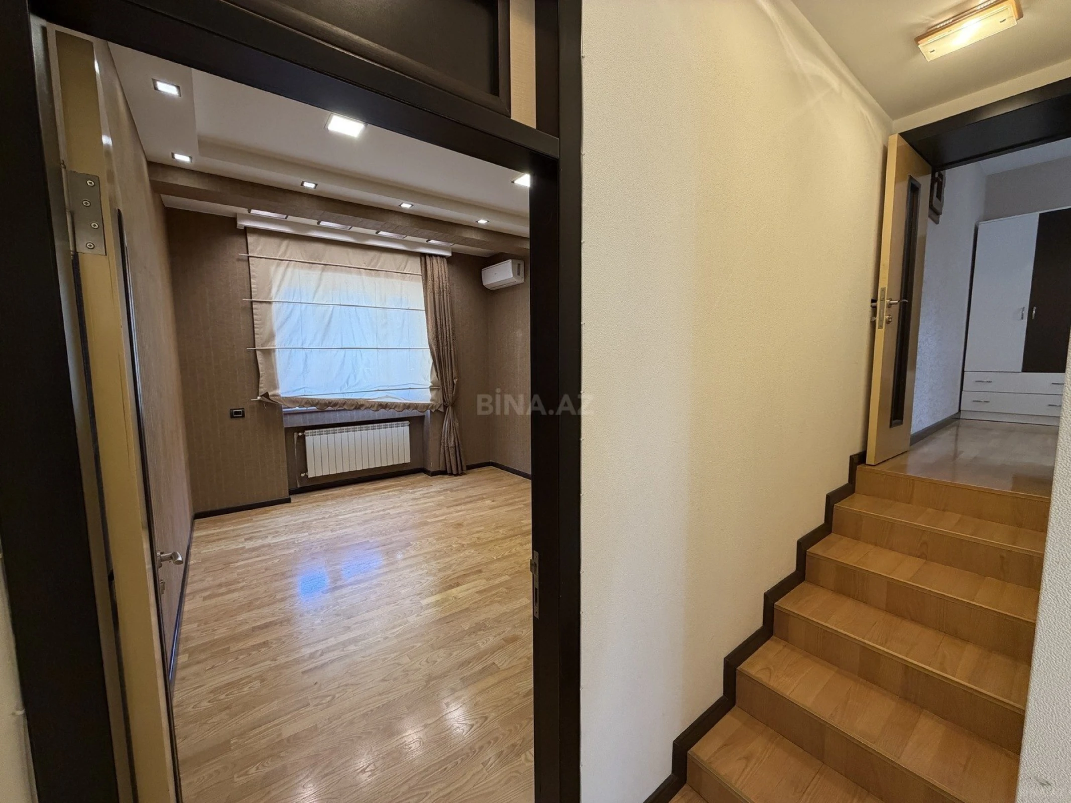 Satılır 3 otaqlı mənzil 90 m²