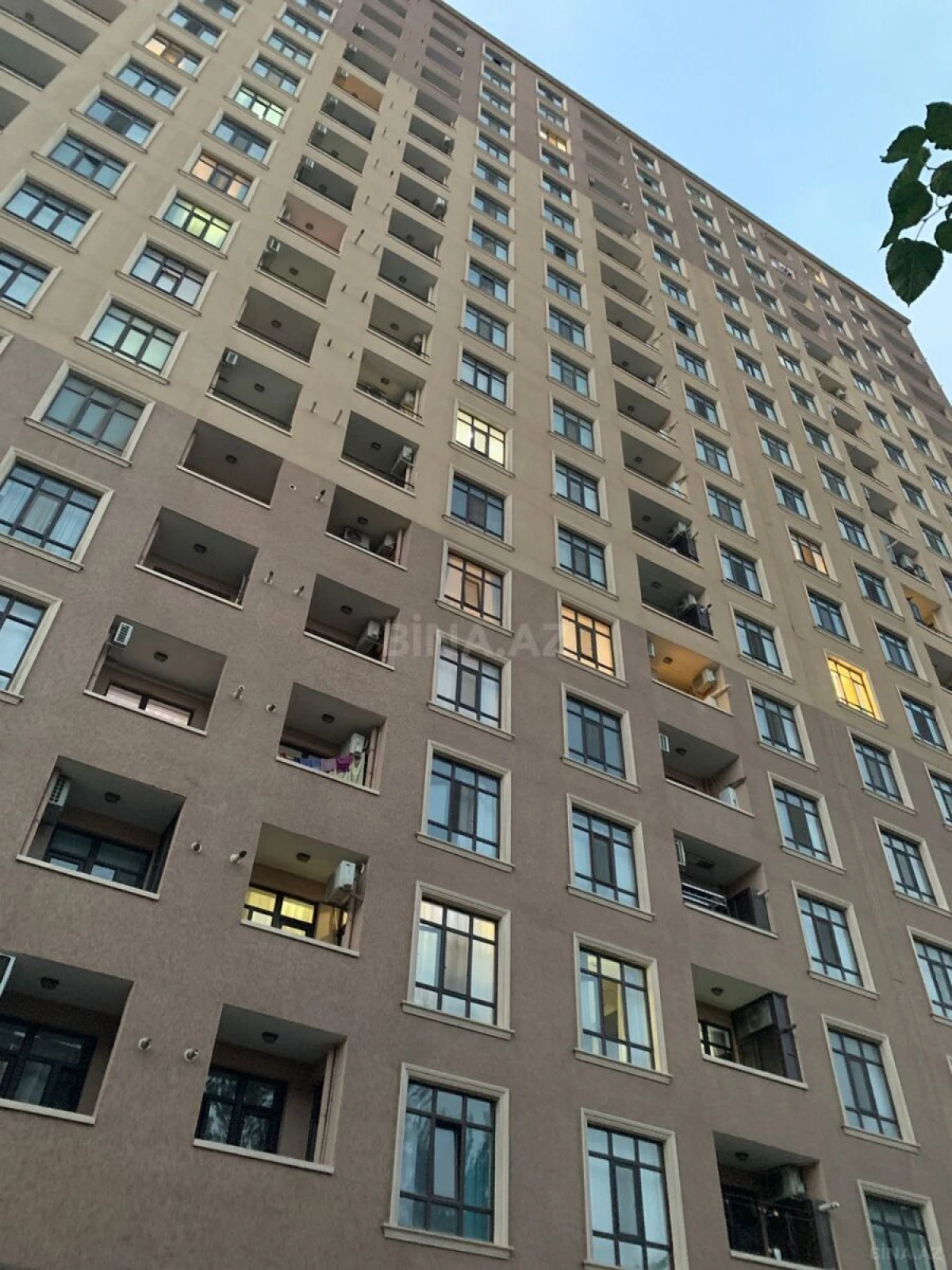 Satılır 2 otaqlı mənzil 70 m²