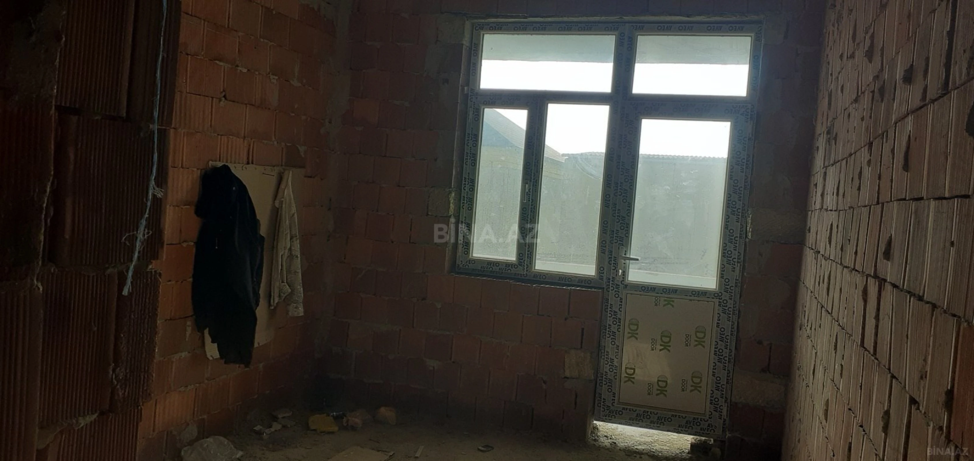 Satılır 4 otaqlı mənzil 88 m²