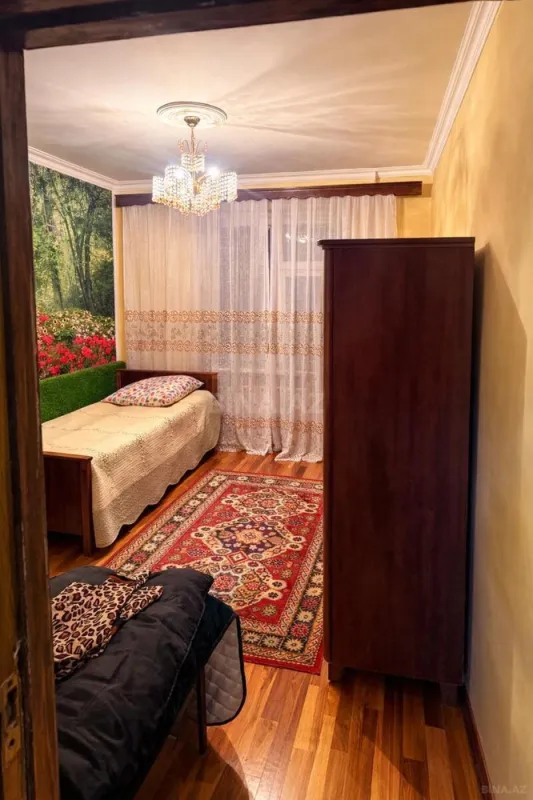 Satılır 4 otaqlı mənzil 85 m²