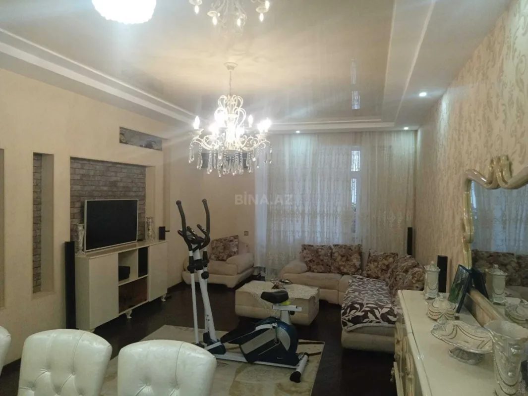 Satılır 3 otaqlı mənzil 103 m²