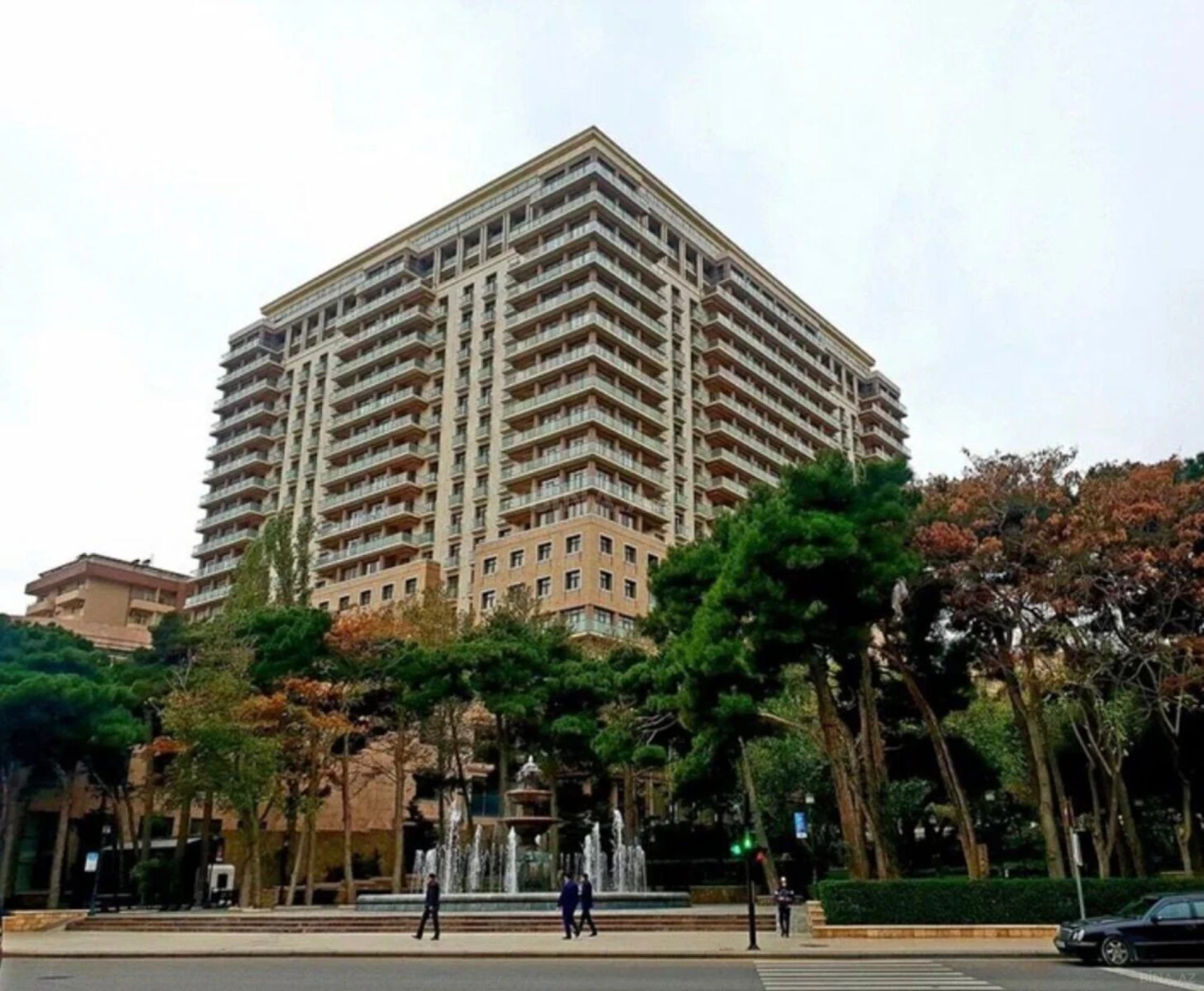 Kirayə verilir 3 otaqlı mənzil 160 m²