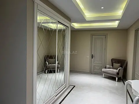 Kirayə verilir 3 otaqlı mənzil 160 m²