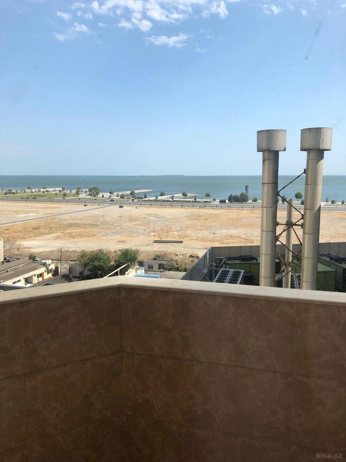 Kirayə verilir 2 otaqlı mənzil 113 m²