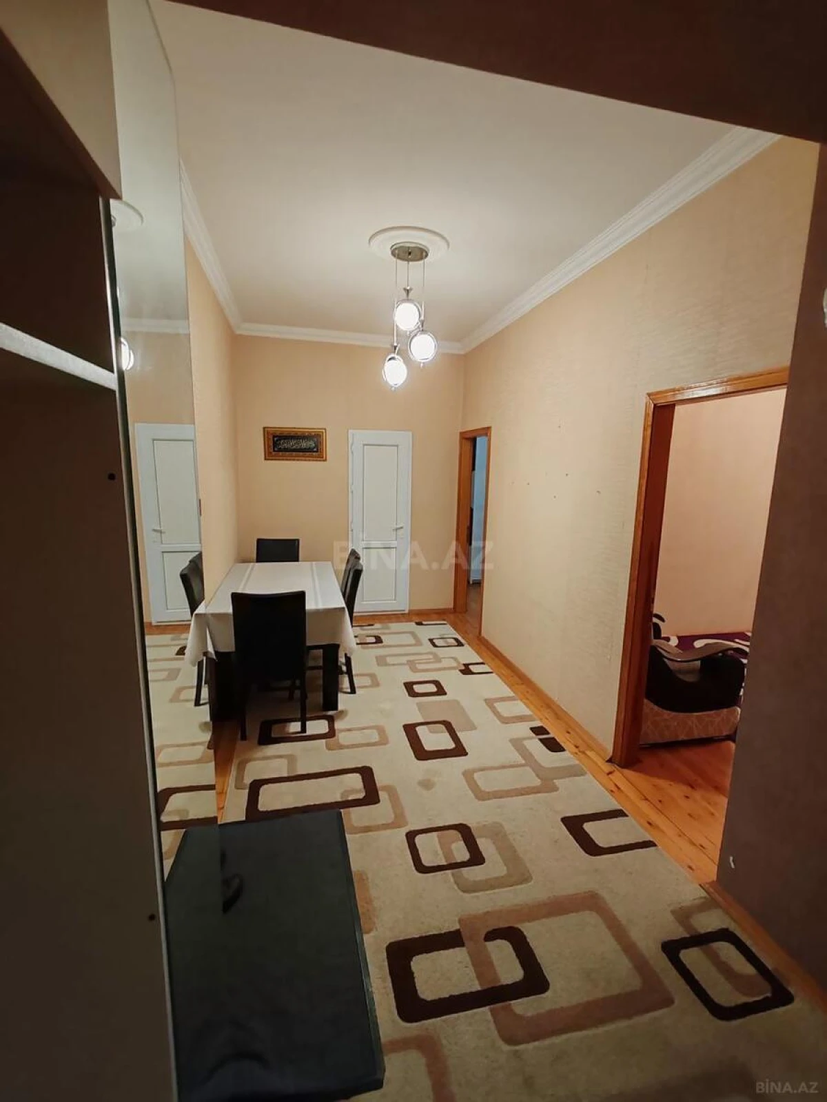 Kirayə verilir 3 otaqlı mənzil 100 m²