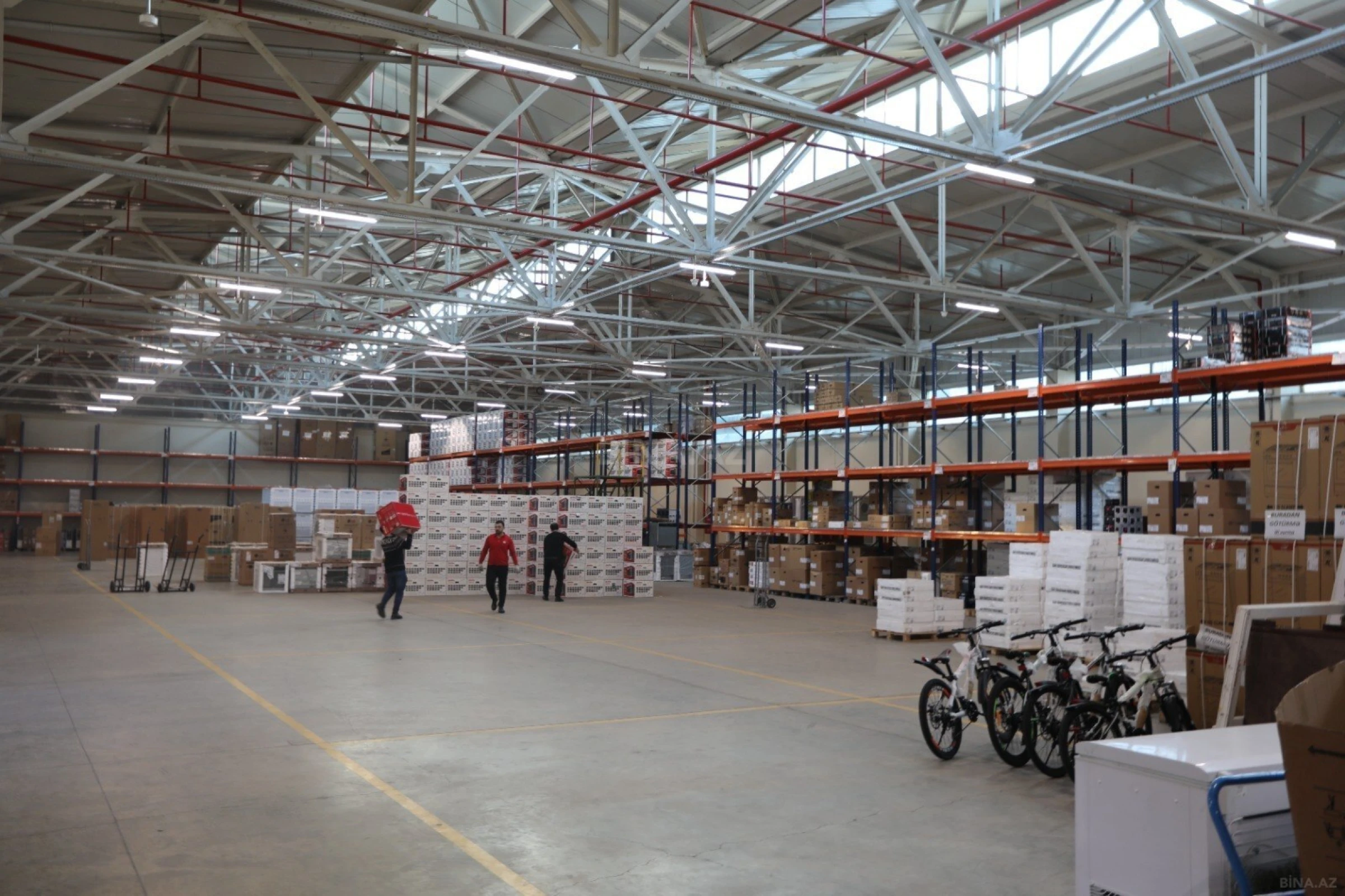 Kirayə verilir obyekt 650 m²