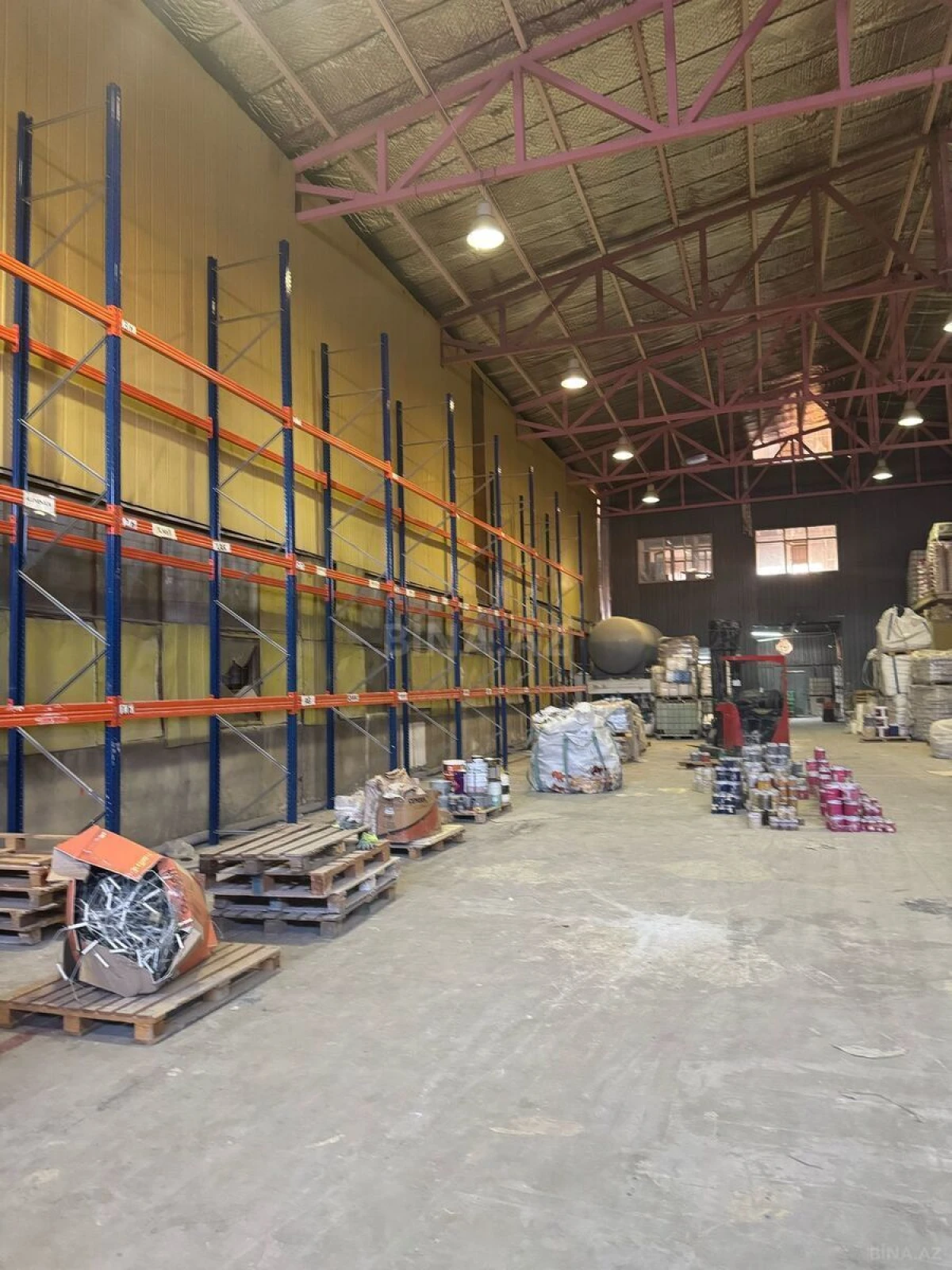 Kirayə verilir obyekt 650 m²